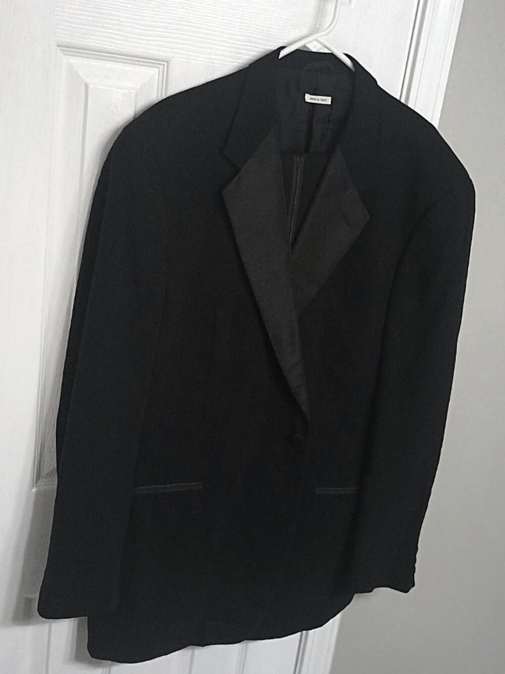 Vestimenta Italian Men Black 2 Piece 1 Button Tuxedo Suit 46L US